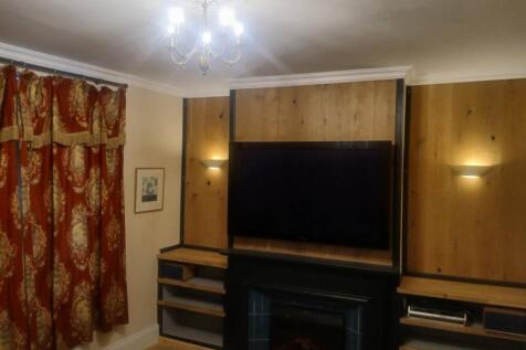 London Road, Buxton, SK17 4 bed terraced house for sale