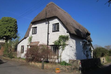2 bedroom detached house for sale