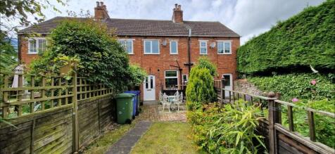 2 bedroom terraced house for sale