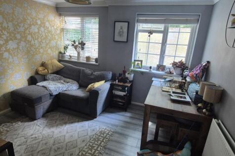 Maxwells Path, Hitchin, SG5 1 bed ground floor flat for sale