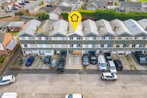 4 bedroom terraced house for sale