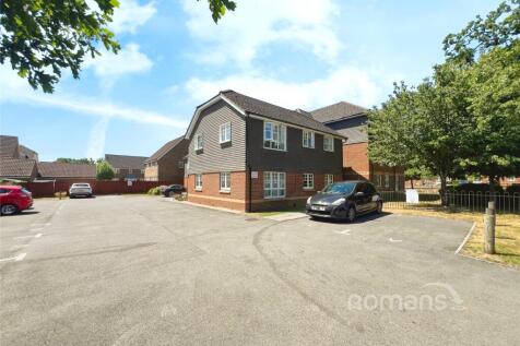Curlew Court, Boxalls Lane, Aldershot 2 bed apartment for sale