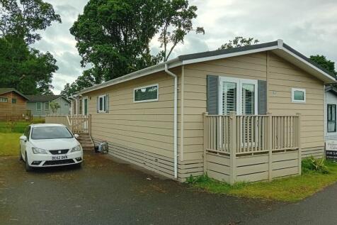 2 bedroom lodge for sale