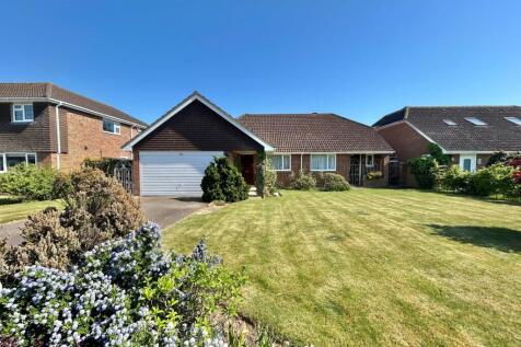 4 bedroom detached bungalow for sale