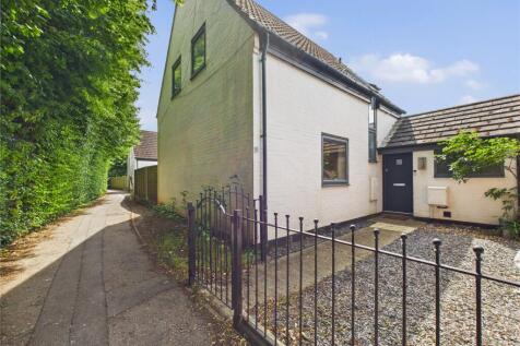 Fiddlers Folly, Fordham Heath... 2 bed link detached house for sale