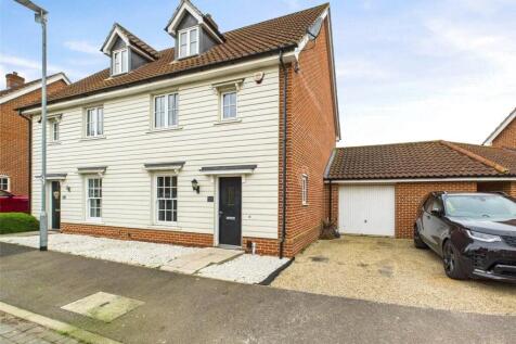 3 bedroom semi-detached house for sale
