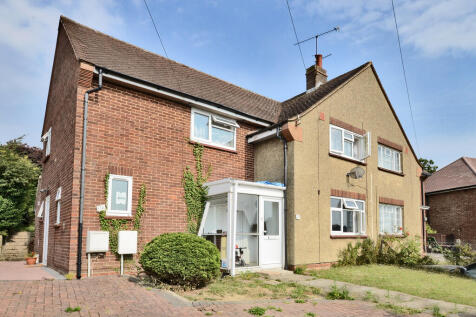 1 bedroom ground floor maisonette for sale