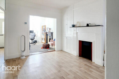 Beaver Road, Ashford 2 bed terraced house for sale