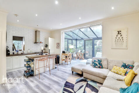 Sandgate Hill, Folkestone 3 bed maisonette for sale