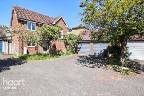 Acorn Close, Ashford 4 bed detached house for sale