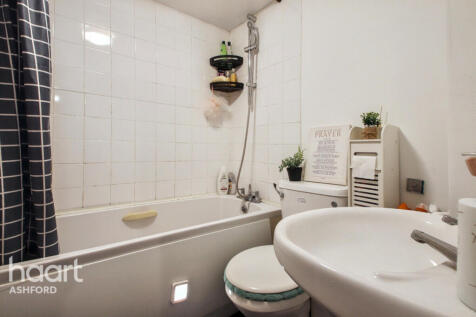 Knight Avenue, Canterbury 2 bed apartment for sale