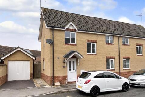 Olliver Acre, Littlehampton BN17 3 bed semi