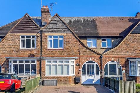 Henry Avenue, Rustington BN16 3 bed terraced house for sale