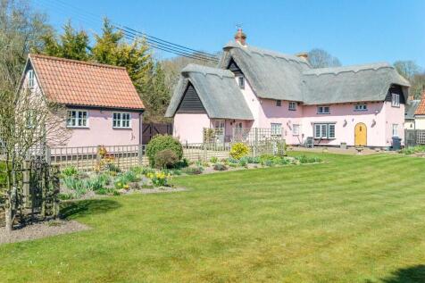 Newmarket CB8 4 bed cottage for sale