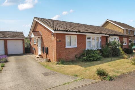2 bedroom semi-detached bungalow for sale