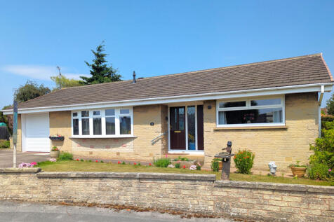 Clarke Avenue, Thurcroft 2 bed detached bungalow for sale