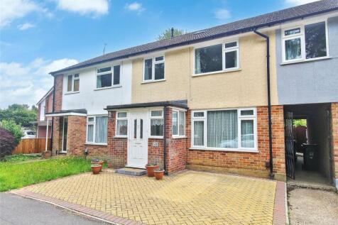 4 bedroom terraced house for sale