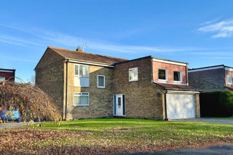 5 bedroom detached house for sale