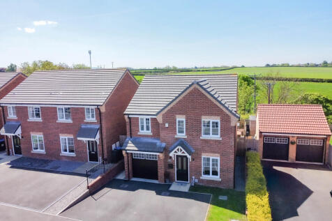 Sunflower Lane, Stainton TS8 4 bed detached house for sale