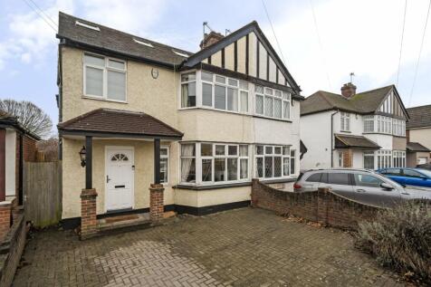 4 bedroom semi-detached house for sale