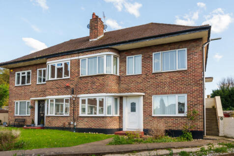 2 bedroom maisonette for sale