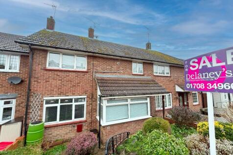 Copeman Road, Hutton, Brentwood 3 bed terraced house for sale