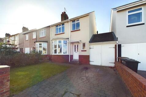 3 bedroom semi-detached house for sale