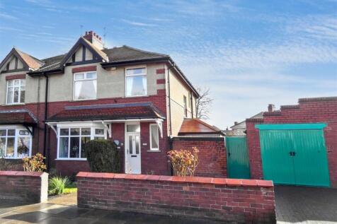 Walton Avenue, North Shields 3 bed semi