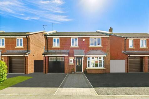 4 bedroom detached house for sale