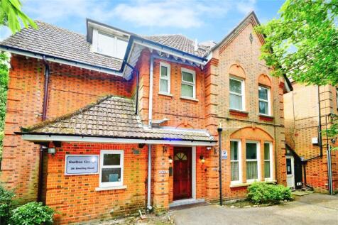 Studio flat for sale