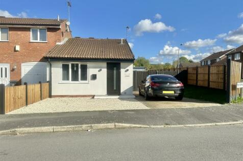 2 bedroom semi-detached bungalow for sale