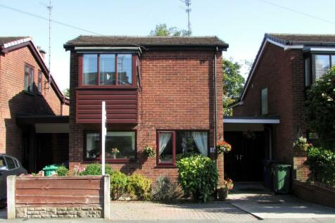 3 bedroom link detached house for sale