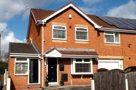 3 bedroom semi-detached house for sale
