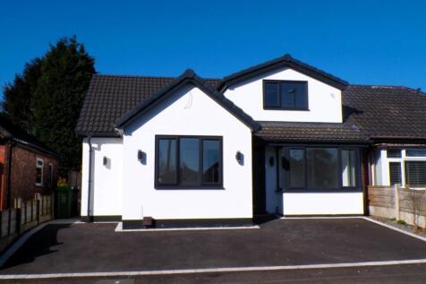 4 bedroom semi-detached bungalow for sale