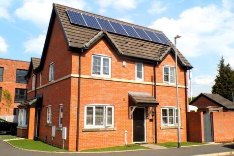 3 bedroom semi-detached house for sale