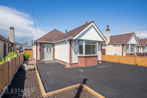 2 bedroom detached bungalow for sale