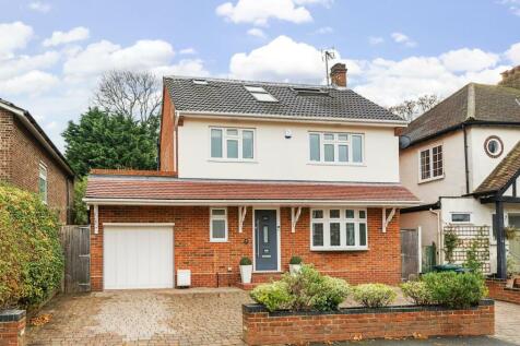 Fitzjohn Avenue, Barnet 4 bed detached house for sale