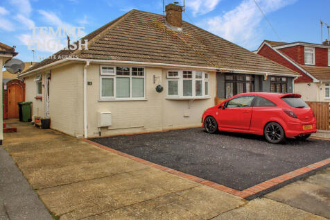 2 bedroom semi-detached bungalow for sale