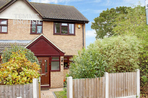 3 bedroom end of terrace house for sale