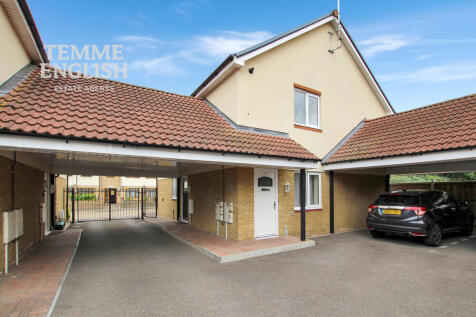 2 bedroom maisonette for sale