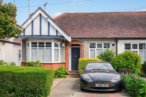 2 bedroom semi-detached bungalow for sale