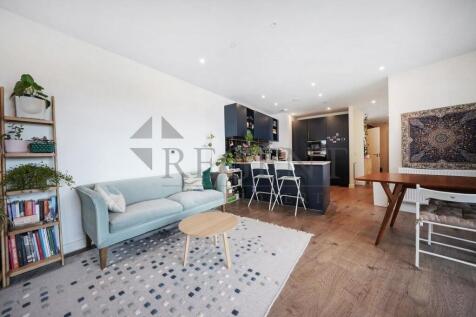 Alington House, Mary Neuner Road, N8 2 bed apartment for sale