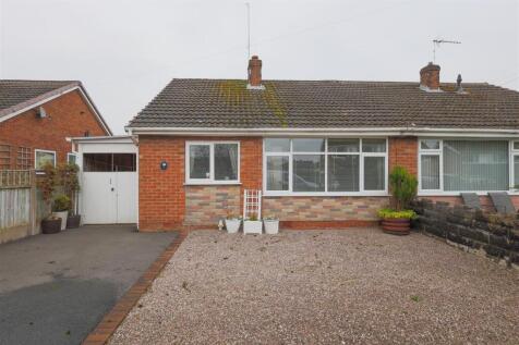 2 bedroom semi-detached bungalow for sale