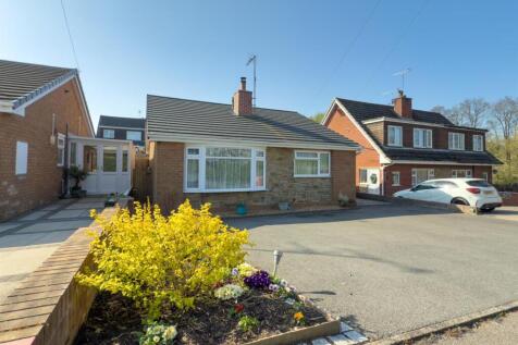 2 bedroom detached bungalow for sale