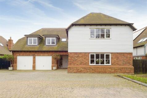 5 bedroom detached house for sale