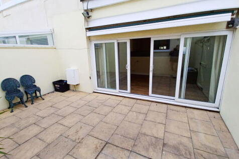 2 bedroom semi-detached bungalow for sale