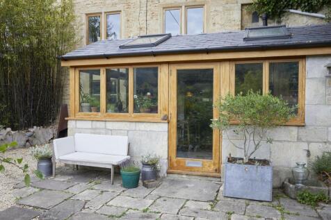 St. Marys, Chalford, Stroud 2 bed cottage for sale