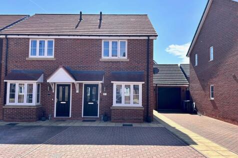 2 bedroom semi-detached house for sale