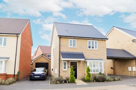 Pincey Brook Drive, Dunmow 3 bed detached house for sale