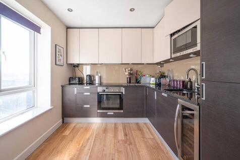 Aerodrome Road, Colindale, London, NW9 2 bed flat for sale